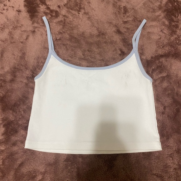 Brandy Melville Tops - brandy melville top